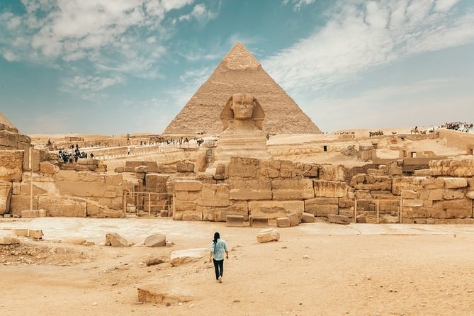 All inclusive tour to Pyramids, Sphinx, Camel, The Museum+Bazzar - Shopping time and the photo session: making it feel like a full day