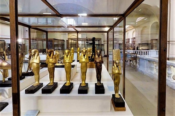 All inclusive tour to Pyramids, Sphinx, Camel, The Museum+Bazzar - The Giza loop: Cheops, Chephren, Mykerinus, plus Valley Temple
