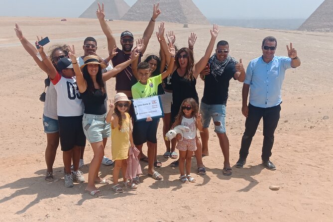 an unmissable day, The Giza Pyramids, the Egyptian Museum and the Souk - The Great Pyramids and the Sphinx: Cheops, Chephren, Mykerinos, and real explanations