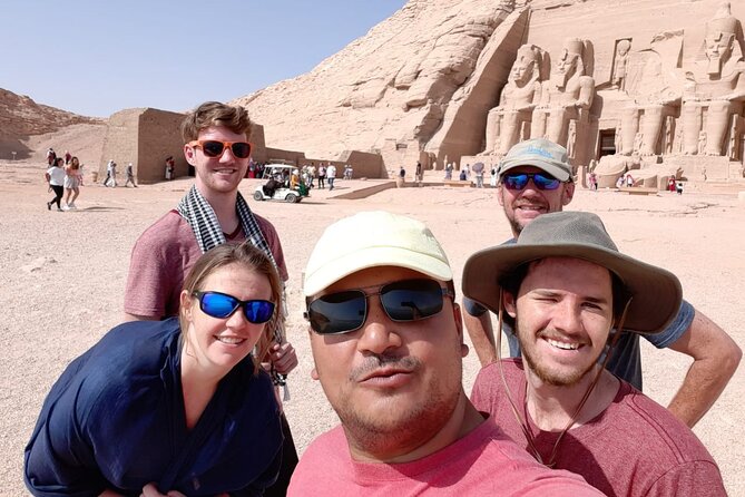 Aswan : Full-Day Private Guided Tour to Abu Simbel Temples - Your Private Guide and Van: What Personalized Really Covers