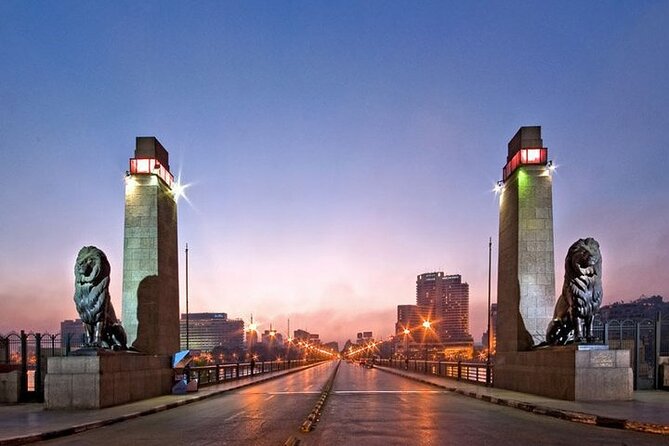 Avoid Scams I Enjoy the night in Cairo - Koshary dinner and coffee shop time: the best kind of foodie bonus