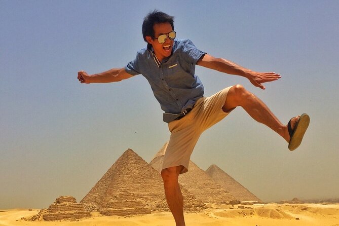 Best Cairo Tours Visit to Giza Pyramids - Menkaure’s pyramid: smaller, still memorable