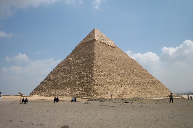 Best Guided Day-Tour to Giza and Saqqara Pyramids including Lunch from Cairo - Great Sphinx stop: what you get in 30 minutes