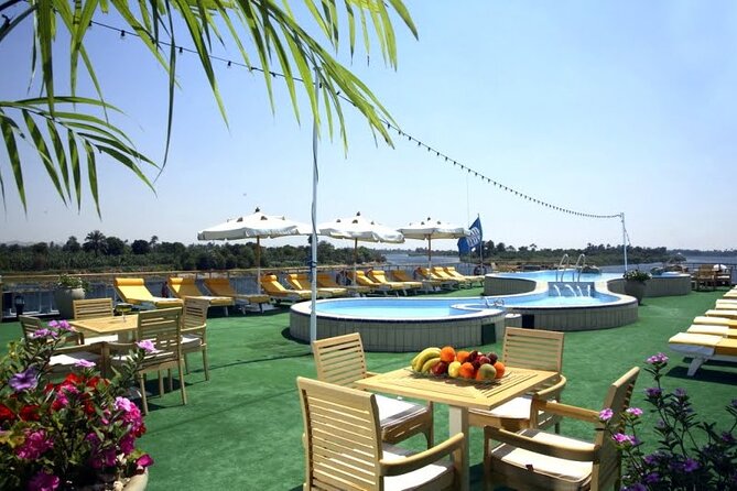 Best Private 5 Days in a Deluxe Nile Cruise from Luxor to Aswan - Colossi of Memnon: a quick landmark that sets the mood