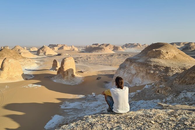 Black and White Desert and Bahariya Oasis Tour 2 Days 1 Night - Night in the desert: what you should pack (and what you’ll likely be okay without)