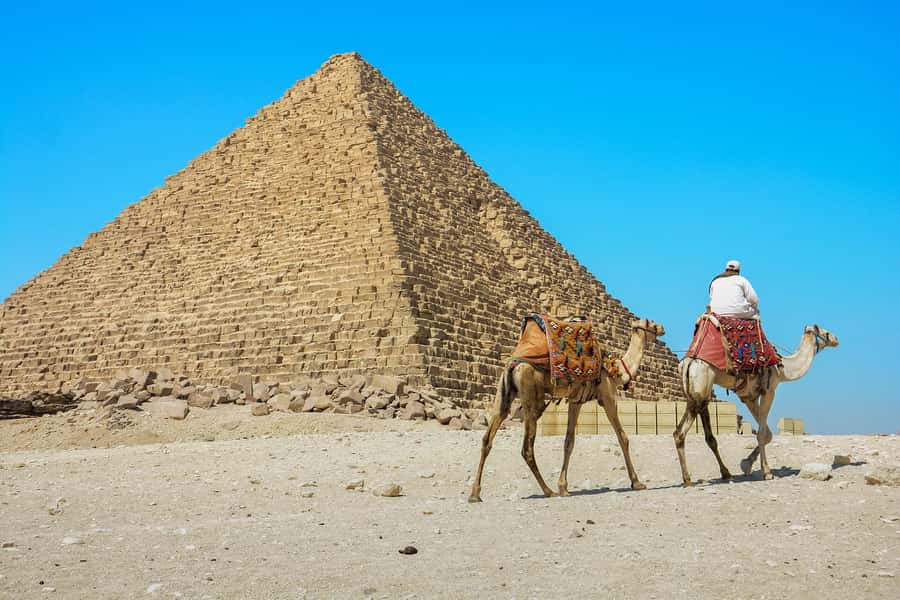 Cairo: 2-Day Pyramid, Museum, Bazaar Private Tour - Old Cairo by foot: Mohammed Ali Pasha Mosque, Moez Street, and Khan El Khalili