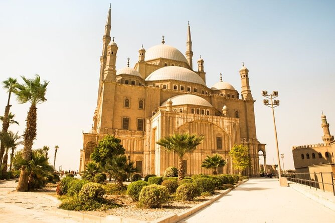 Cairo 2-Day Tour: Giza, GEM, Citadel, Bazaar & Nile Dinner Cruise - GEM (Grand Egyptian Museum): a modern home for ancient artifacts