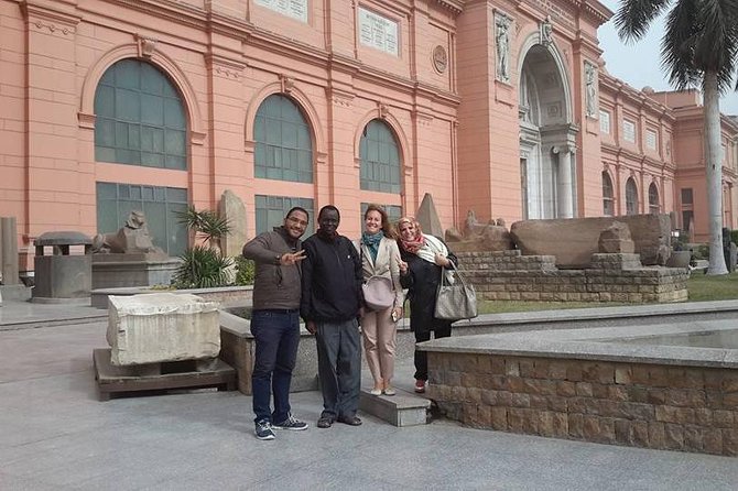 Cairo 8 Hour Private Tour Giza Pyramids, Egyptian Museum & Bazaar - Great Pyramid and Khafre/Menkaure: what you’ll get from the short stops