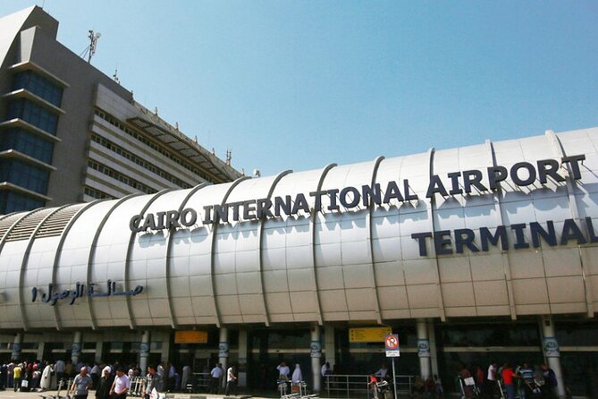 Cairo: Airport Transfer Service With Meeting And Greeting - Who This Transfer Suits Best in Cairo