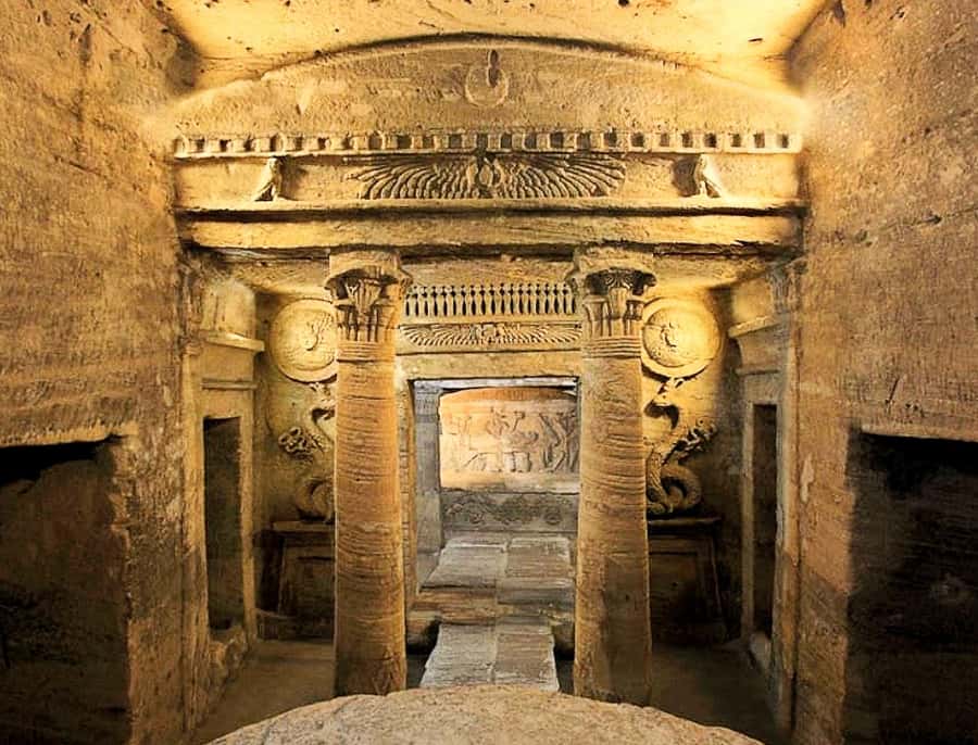 Cairo: Archeological Day-Trip to Alexandria - Corniche, the old harbor, and the funfair curiosity by Abou al-Abbas Mosque