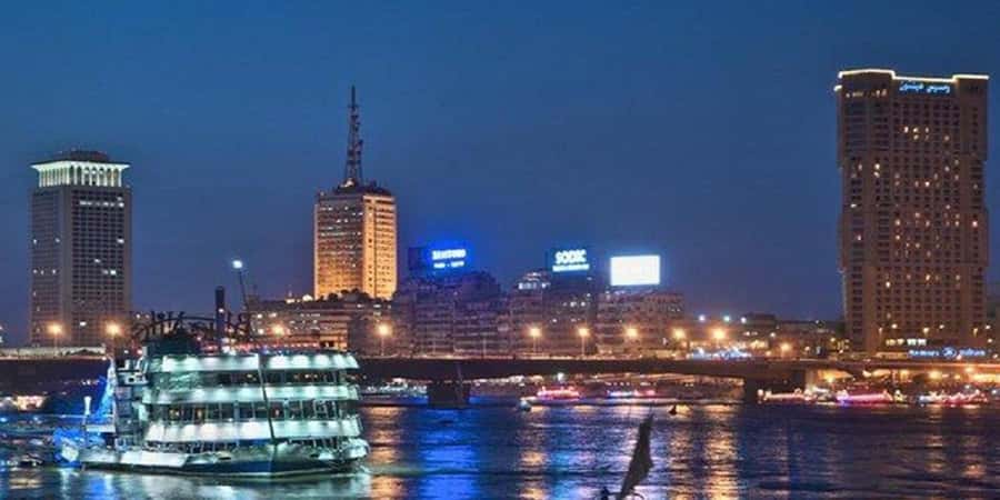 Cairo: Buffet Dinner Cruise with Folkloric Show - Getting Picked Up and Riding in Comfort (Literally)
