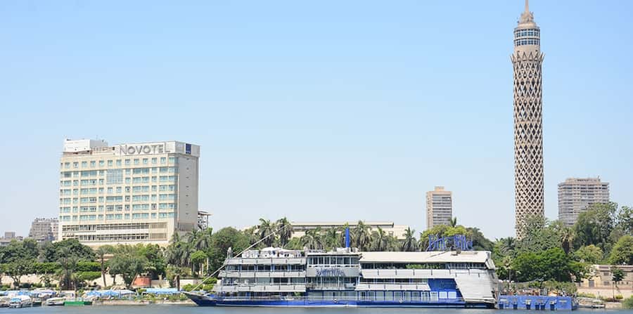 Cairo: Cairo Tower Tour with Hotel Pickup and Drop-Off - Panoramic views of Cairo and Giza: the main event
