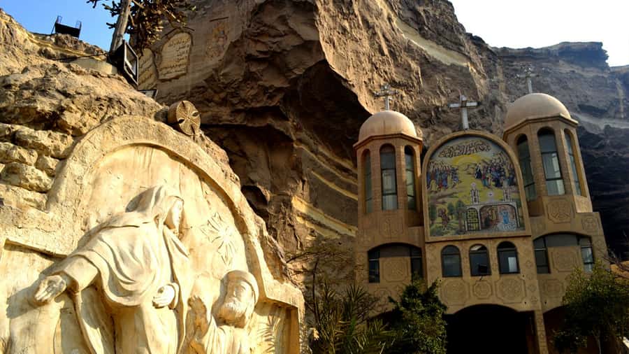 Cairo: Coptic Cairo, Cave Church & Felucca Private Day Tour - Abu Sergah and the Hanging Church: Cairo’s best-known Christian icons
