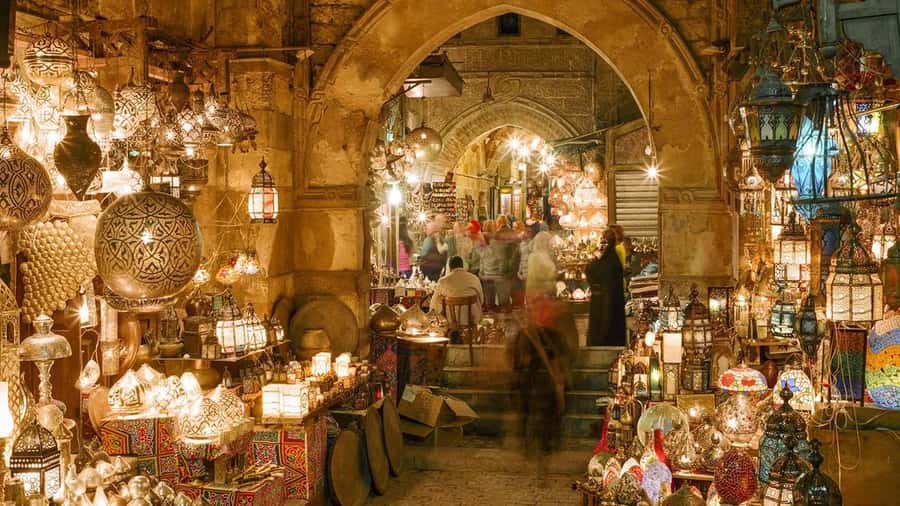 Cairo: El-Moez Street Tour & Cairo Tower Revolving Dinner - FAQ