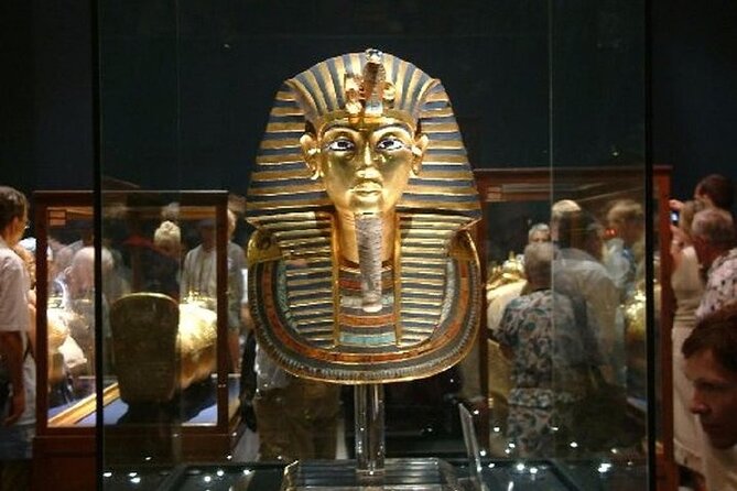 Cairo excursion from Hurghada Small Group - Lunch near the Pyramids: open buffet views and a reality check