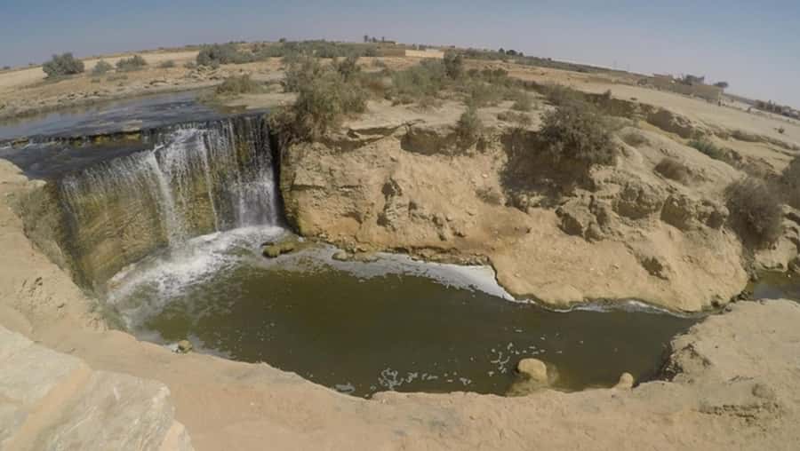 Cairo: Fayoum, Wadi El Rayan, and Wadi al Hitan 4x4 Tour - Wadi El Rayan Reserve and Jabal El Madoura: Lakes, Viewpoints, and Wide Open Air