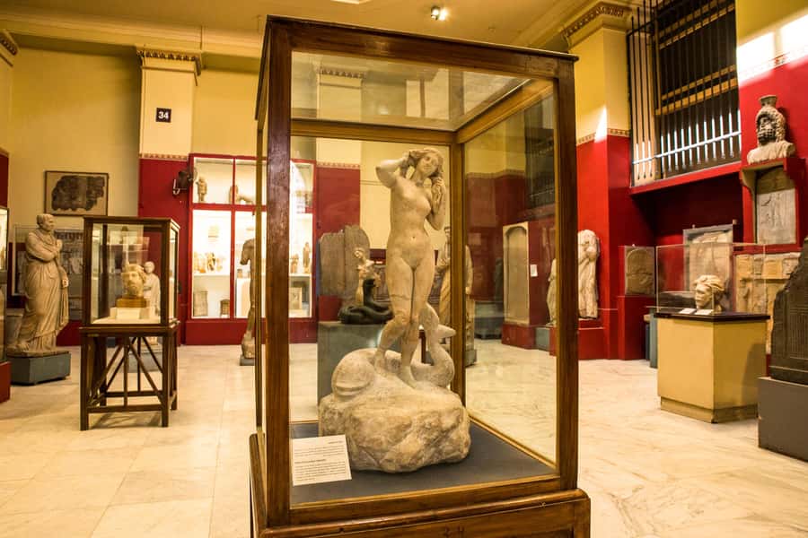 Cairo: Female-Guided Pyramids, Sphinx & Museum City Tour - The Egyptian Museum: 2 hours with 5,000 years of artifacts