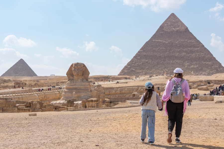 Cairo: Female-Guided Pyramids, Sphinx & Museum City Tour - Khan El-Khalili Bazaar: souvenirs, antiques, and seller pressure management