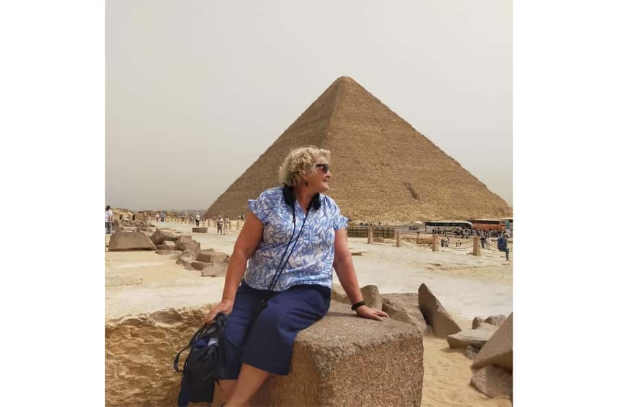 Cairo: Giza Pyramids & Grand Egyptian Museum Tour with Lunch - Giza Plateau: Khufu, Khafre, Menkaure, and the Sphinx in one sweep