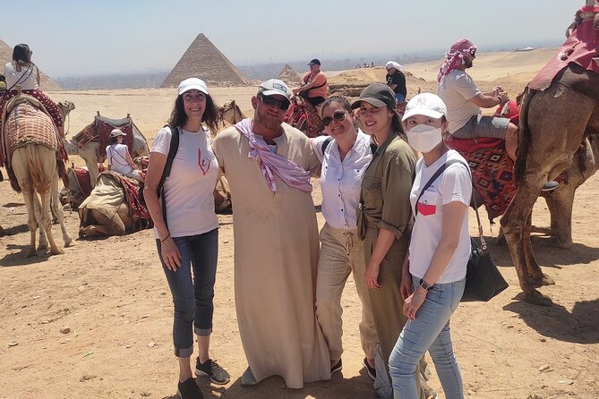 Cairo, Giza Pyramids, Great Sphinx, Egyptian Museum and Bazaar Private Tour - Great Sphinx: Getting Close Without Getting Stuck