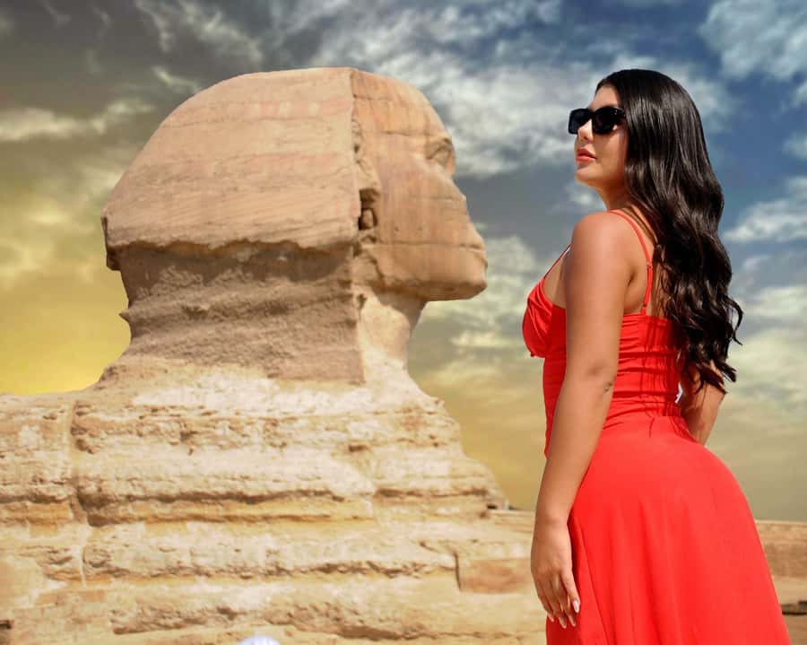 Cairo: Giza Pyramids, Memphis, and Sakkara Day Trip - Giza Plateau: Cheops, Chephren, Mykerinus and the view game