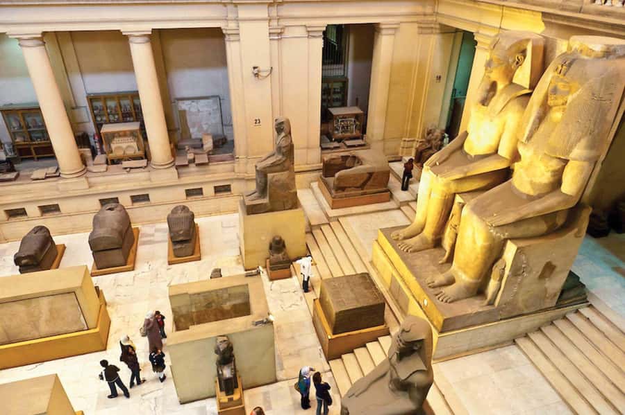 Cairo: Giza Pyramids, Museum & Tahrir Square Private Tour. - Lunch in a local restaurant: a real break, not just a stop