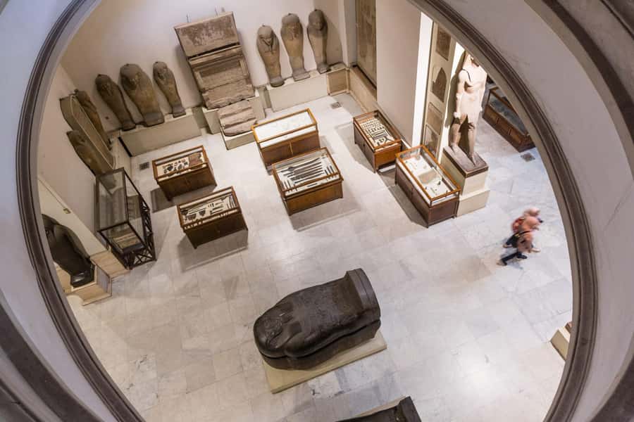 Cairo: Giza Pyramids, Museum & Tahrir Square Private Tour. - Tahrir Square: where ancient Cairo meets modern Cairo
