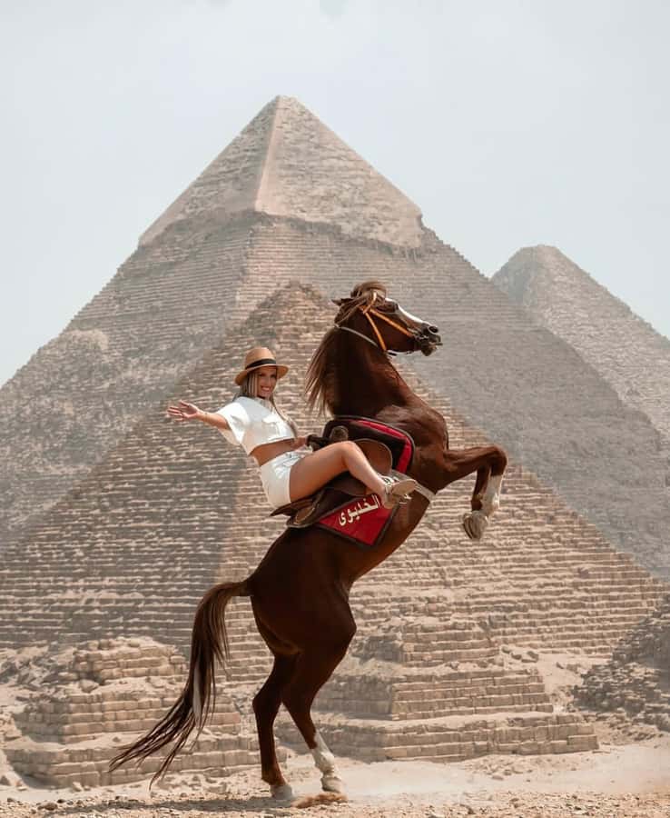 Cairo: Giza pyramids, Sphinx, and Great Pyramid Tour - Your Cairo Pickup and the Ride to the Plateau