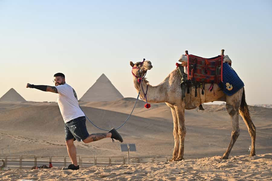 Cairo: Grand Egyptian Museum, Pyramids, Sphinx Tour & Lunch - Optional inside-pyramid entry: decide based on heat and patience
