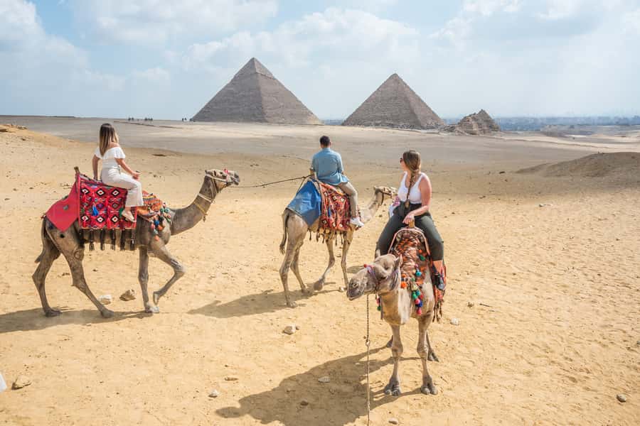 Cairo: Half Day Pyramids Tour by Camel or Horse Carriage - Key things to know before you go
