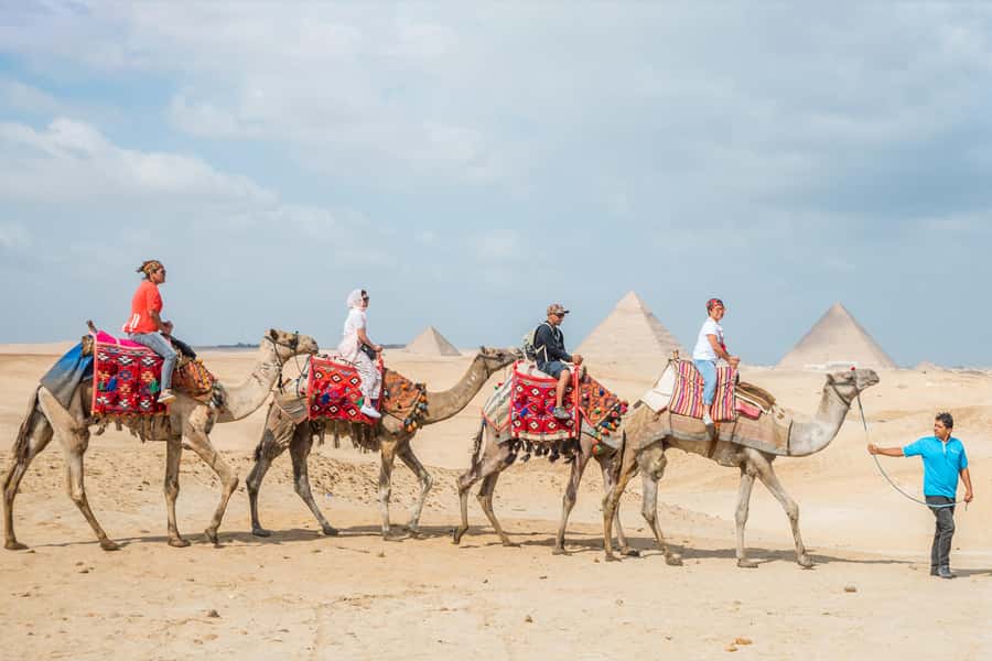 Cairo: Half Day Pyramids Tour by Camel or Horse Carriage - Great Pyramid time: stunning views, plus the entry decision