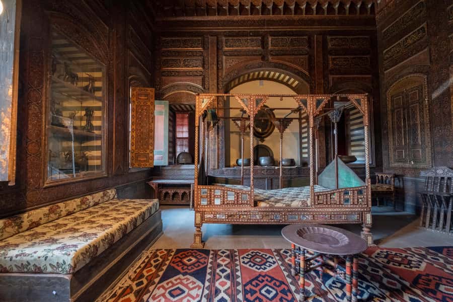 Cairo Heritage Tour: Golden Palace, Oldest Mosque with Lunch - Mohamed Ali Palace (Manial Palace): Gold Leaf, Marble, and European Flair