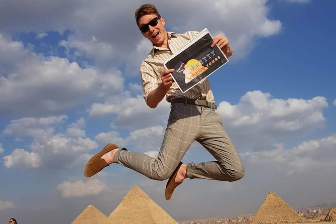 Cairo High lights Private Tour - Entering Giza: what to expect at the Pyramids and Great Sphinx stop