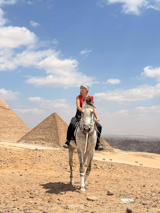 Cairo: Horse Riding tour at Pyramids of Giza - Getting Set Up at the Giza Plateau Gates