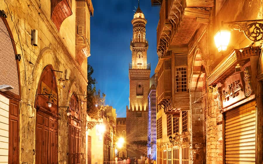 Cairo Islamic Tour: Medieval Mosques & Cafes, Khan ElKhalili - Private pickup and the 4-hour reality check