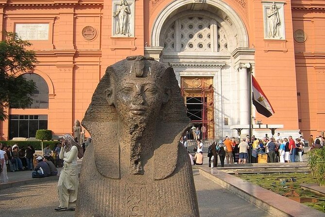 Cairo Layover Tour from Cairo Airport - Stop 1: Pyramids of Giza, Sphinx, and Valley Temple in one focused sweep