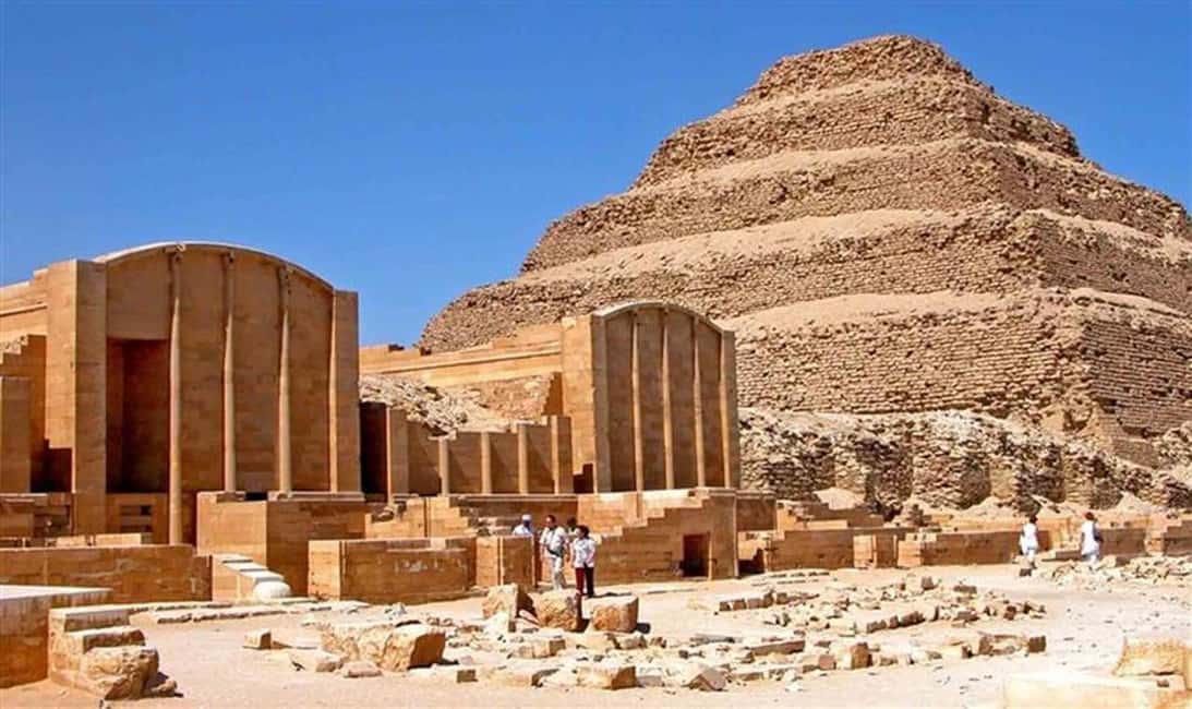 Cairo: Private Giza Pyramids, Sphinx, Saqqara & Memphis Tour - Memphis Open-Air Ruins: Egypt’s First Capital in Real Space