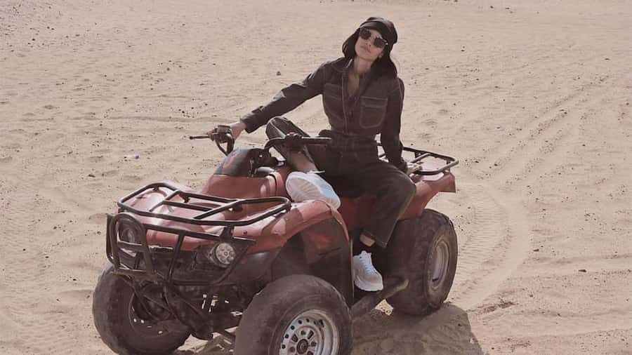 Cairo: Private Quad Bike Desert Tour with Pyramids & Sunset - Sunset with a camel: the moment that people remember