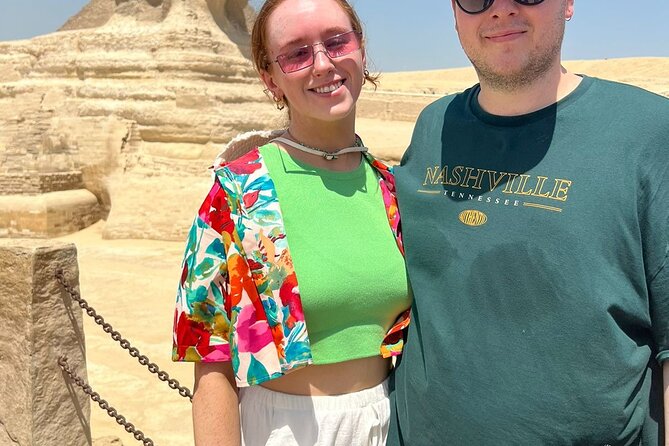 Cairo: Pyramids, Bazaar, Lunch with Female Guide - Meeting in Cairo: how the day gets framed
