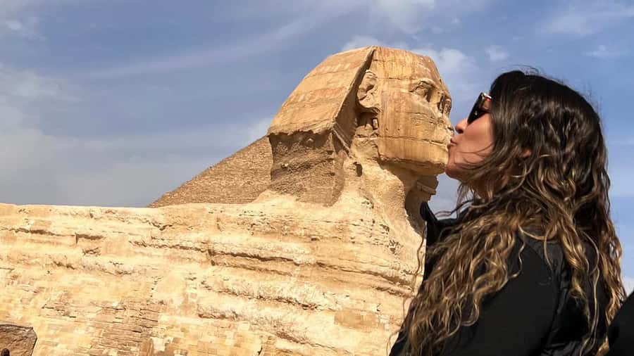 Cairo: Pyramids, Sphinx & Grand Egyptian Museum Private Tour - Great Sphinx and Valley Temple of Khafre: The Story Behind the Stone