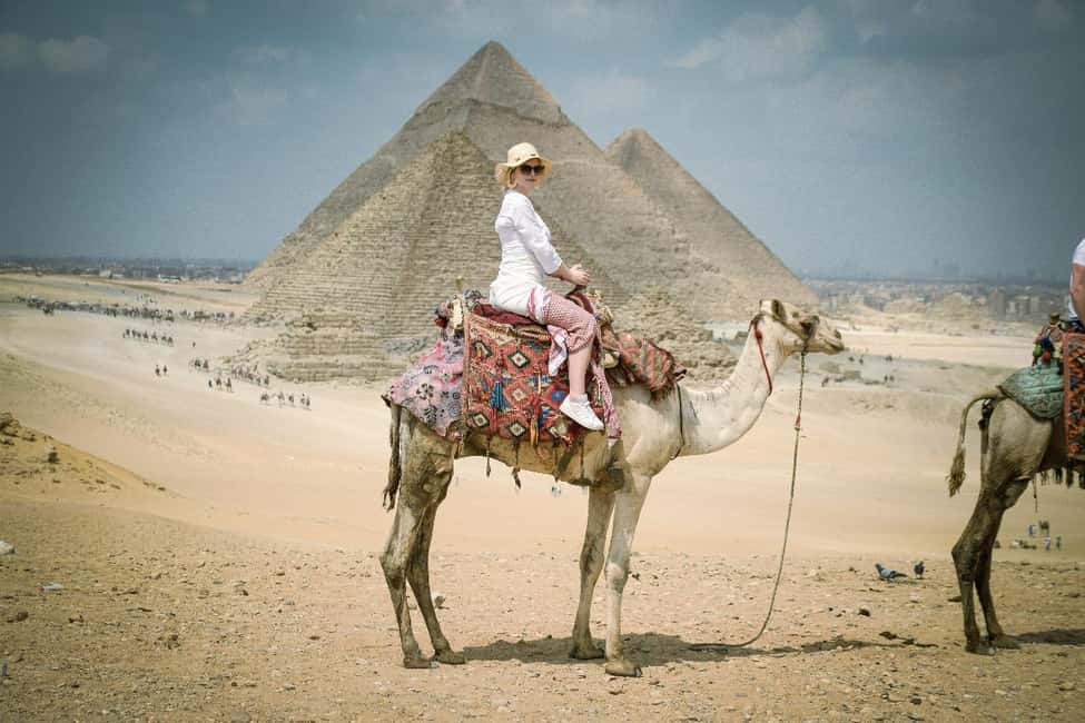 Cairo: Pyramids, Sphinx & Grand Egyptian Museum with Lunch - Giza Plateau: Cheops, Chephren, Mykerinos, and Built-In Photo Freedom