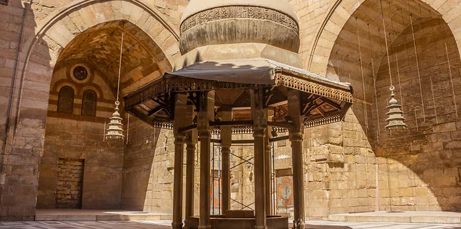 Cairo: Salah El Din Citadel and Old Cairo Bazar Guided Tour - Shared vs Private vs VIP: choose the right day structure