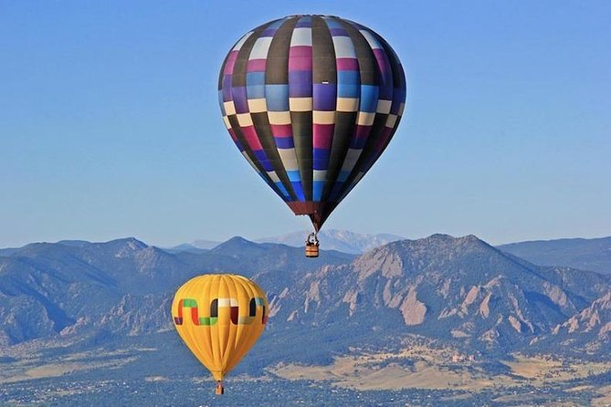 Cheap trip -Luxor: Hot Air Balloon Ride - Memnon statues from the sky: a memorable photo line
