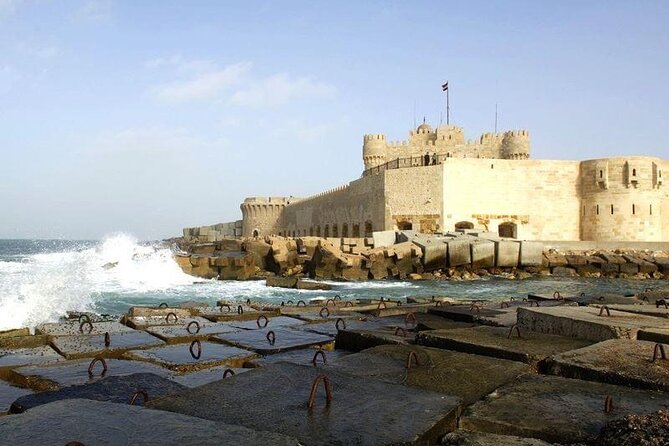 Cleopatra’s & Alexander The Great’s Alexandria Sites – Day Trip From Cairo - Qaitbey Fort: ending with sea views and a lighthouse connection