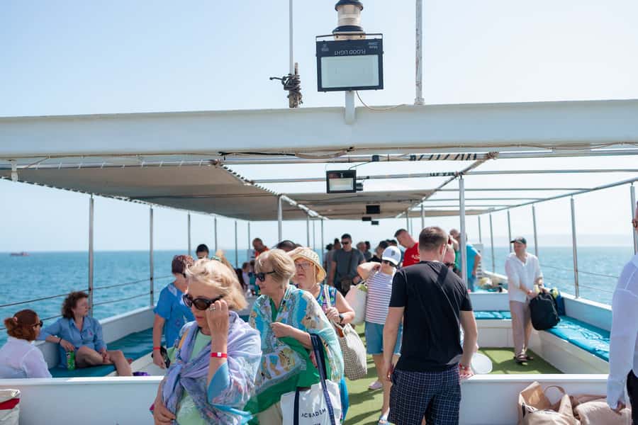 Conquest 2 Hour Semi Submarine with snorkeling from Hurghada - Snorkeling after the glass: what the guide does and what you’ll actually see