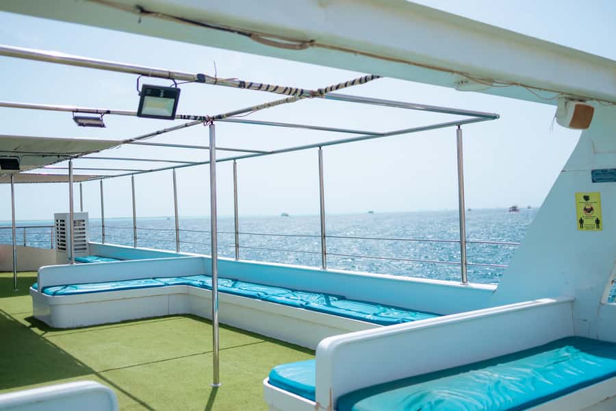 Conquest 2 Hour Semi Submarine with snorkeling from Hurghada - Price and value: is $8 really worth it?