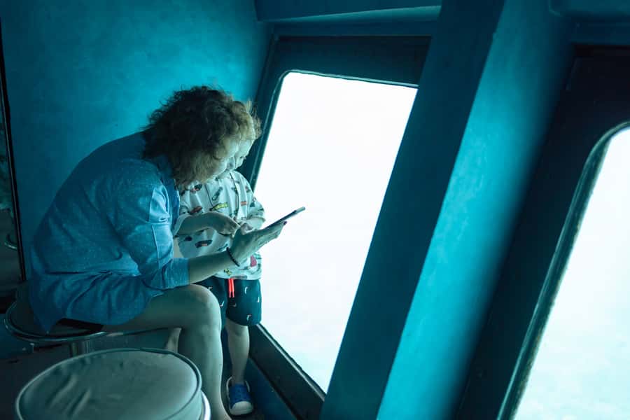 Conquest 2 Hour Semi Submarine with snorkeling from Hurghada - Who should book this semi-submarine + snorkeling combo