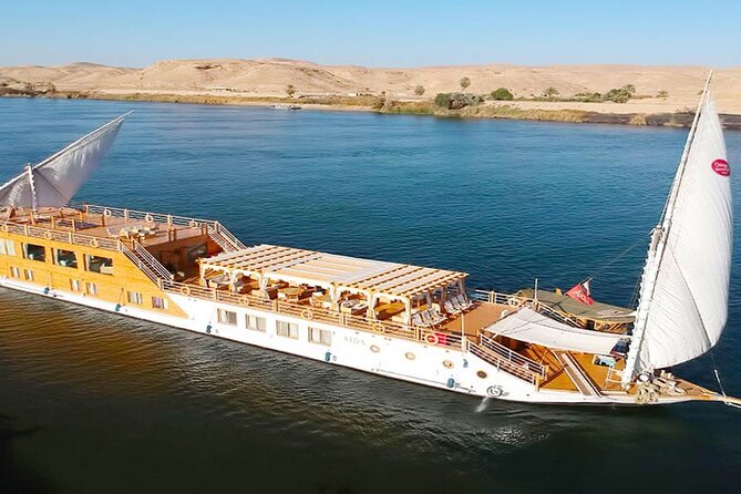 Dahabiya Nile Cruise From Luxor To Aswan 4 Nights 5 Days - Day 3: Edfu’s Horus temple and Kom Ombo’s Sobek shrine