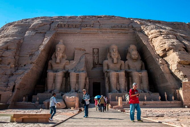 Day Tour from Aswan to Abu Simbel (Private) - Aswan to Abu Simbel: The Early Start and the Sahara Drive