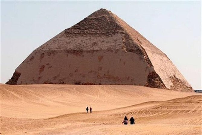 Day Tour Pyramids of Giza and Dahshur from Cairo - Great Sphinx stop: guardian of the valley, with time to look properly
